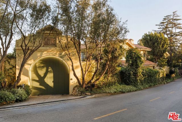 1401 Bel Air Road, Los Angeles, CA 90077