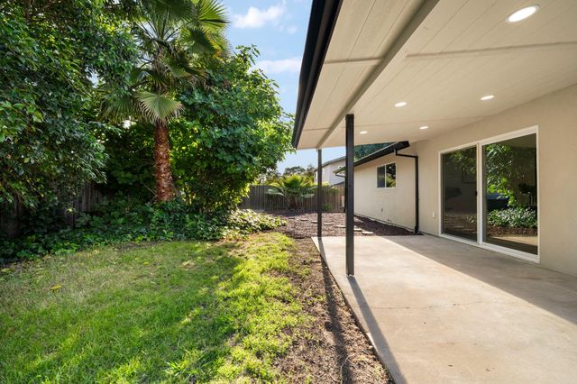 8144 Highwood Way, Orangevale, CA 95662