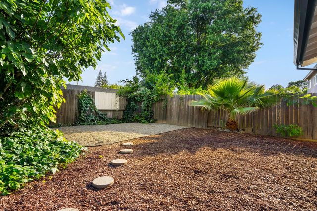 8144 Highwood Way, Orangevale, CA 95662