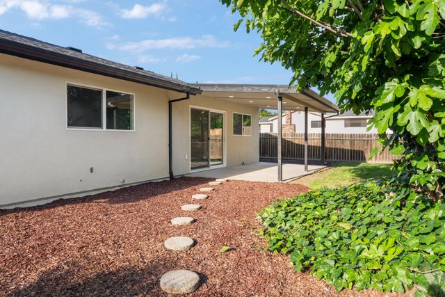 8144 Highwood Way, Orangevale, CA 95662