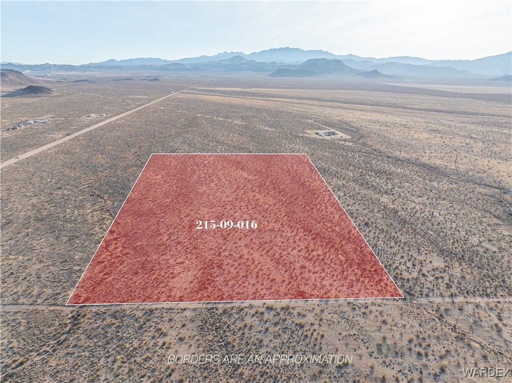 000 Tampico Drive, Golden Valley, AZ 86413