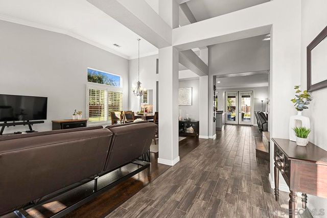 424 Hidden Trails Road, Escondido, CA 92027