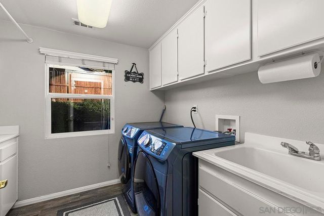 424 Hidden Trails Road, Escondido, CA 92027