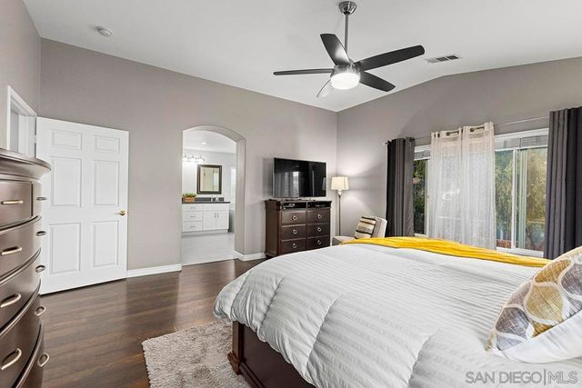 424 Hidden Trails Road, Escondido, CA 92027