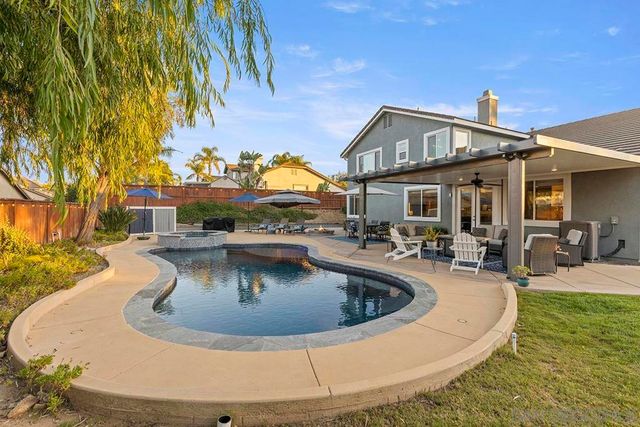 424 Hidden Trails Road, Escondido, CA 92027