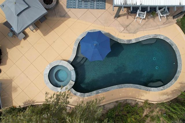 424 Hidden Trails Road, Escondido, CA 92027