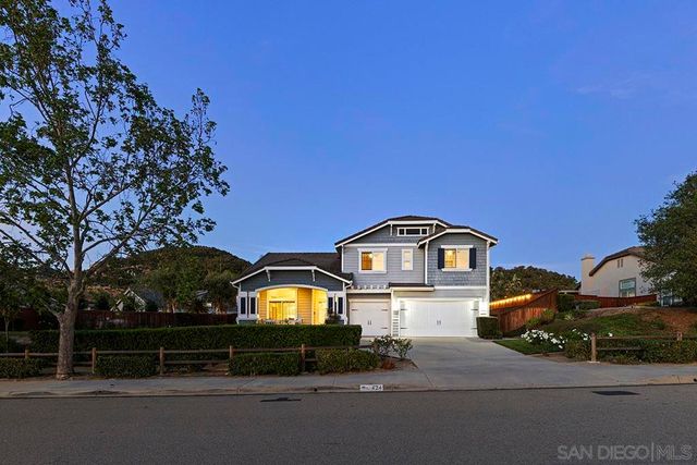 424 Hidden Trails Road, Escondido, CA 92027