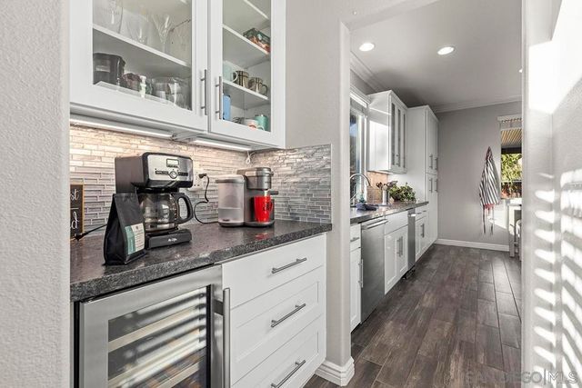 424 Hidden Trails Road, Escondido, CA 92027