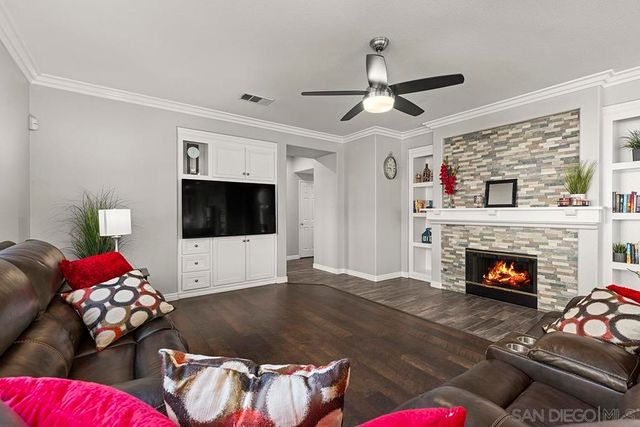 424 Hidden Trails Road, Escondido, CA 92027