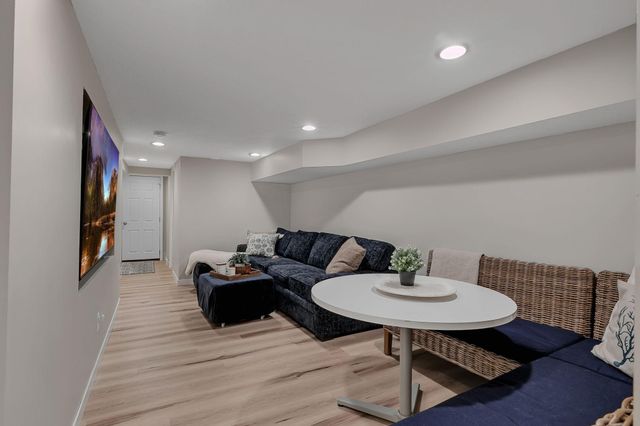 7327 Quinn Avenue NW, South Haven, MN 55382