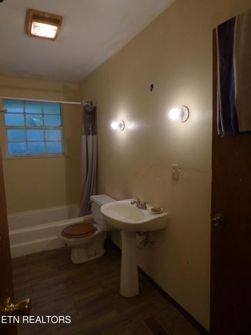 183 S Chucky Pike, Jefferson City, TN 37760