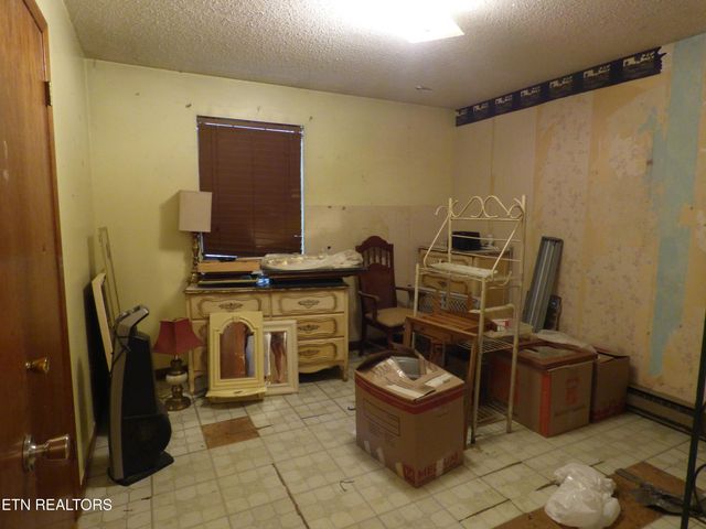 183 S Chucky Pike, Jefferson City, TN 37760