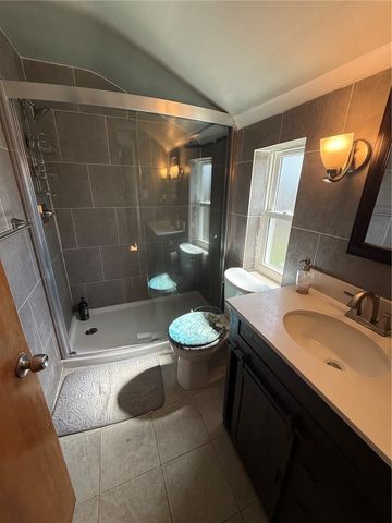 274 Pheasant Dr, Penn Hills, PA 15235