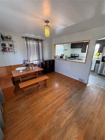 274 Pheasant Dr, Penn Hills, PA 15235