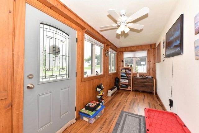 657 First STREET, Hartford, WI 53027