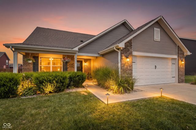 1345 W Jade Drive, Fortville, IN 46040