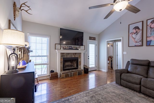 205 Wagon Wheel Trail, Senoia, GA 30276