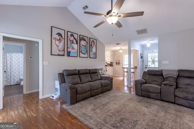205 Wagon Wheel Trail, Senoia, GA 30276