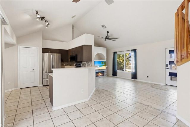 2006 NW 21st AVE, Cape Coral, FL 33993