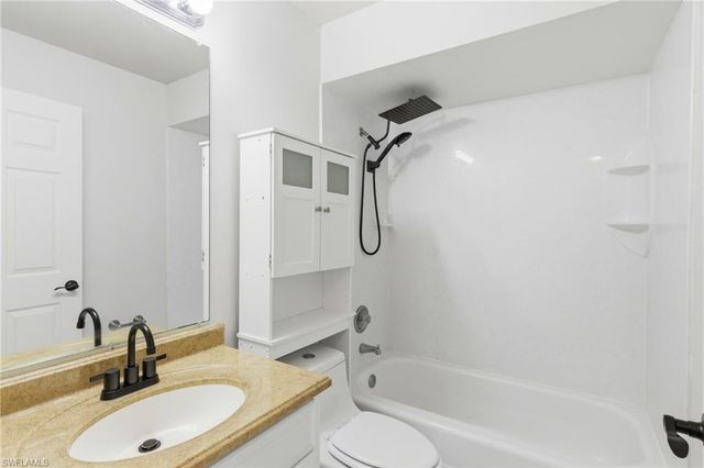 2006 NW 21st AVE, Cape Coral, FL 33993