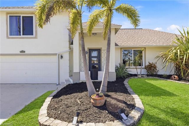 2006 NW 21st AVE, Cape Coral, FL 33993