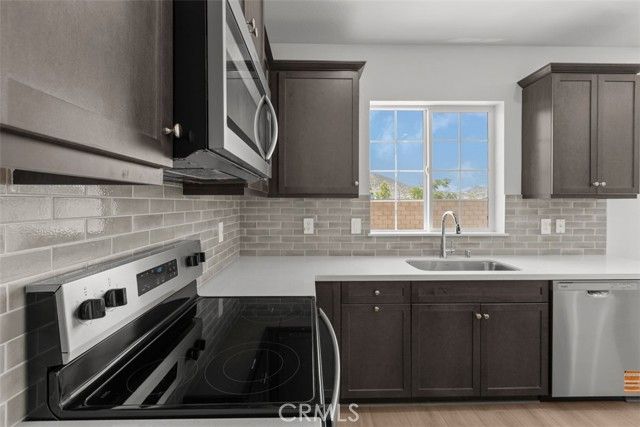 27071 Kodiak Court, Menifee, CA 92585