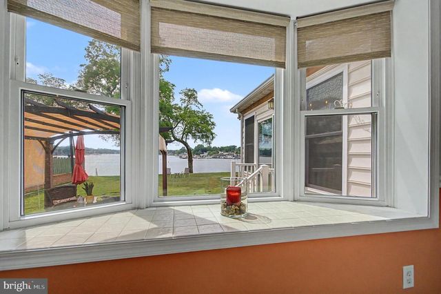 8 GRANADA RD, Pasadena, MD 21122