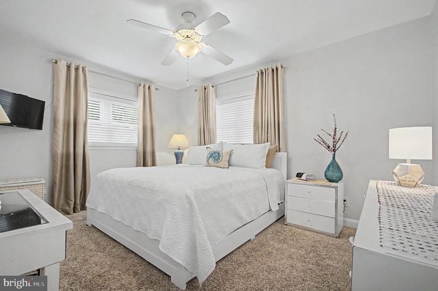 8 GRANADA RD, Pasadena, MD 21122