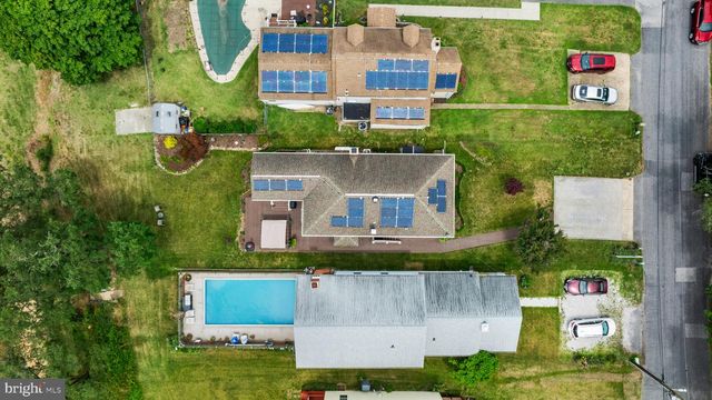 8 GRANADA RD, Pasadena, MD 21122