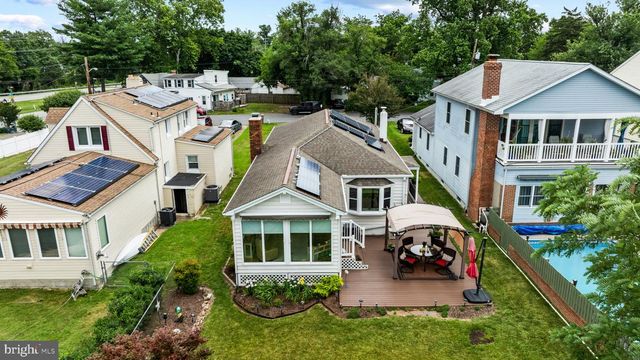 8 GRANADA RD, Pasadena, MD 21122