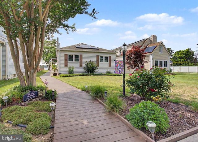 8 GRANADA RD, Pasadena, MD 21122