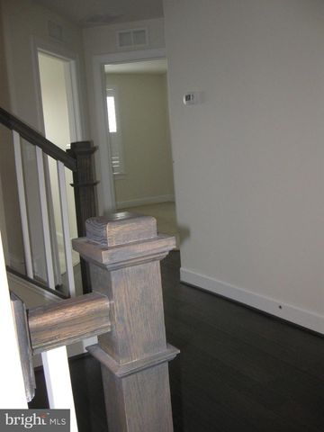 6158 CAREY PARK LN, Falls Church, VA 22041