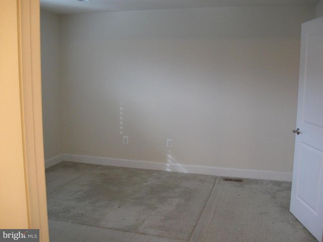 6158 CAREY PARK LN, Falls Church, VA 22041