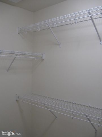 6158 CAREY PARK LN, Falls Church, VA 22041