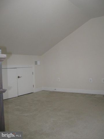 6158 CAREY PARK LN, Falls Church, VA 22041