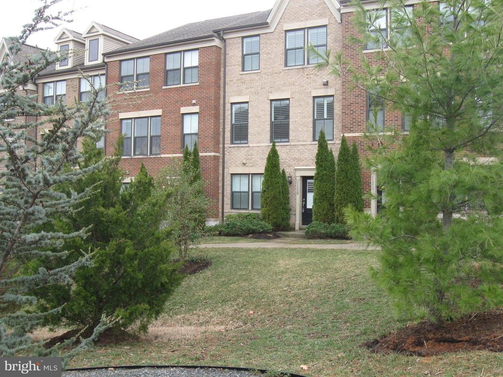 6158 CAREY PARK LN, Falls Church, VA 22041