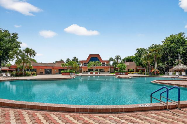 3170 Holiday Springs Blvd 205, Pompano Beach, FL 33063