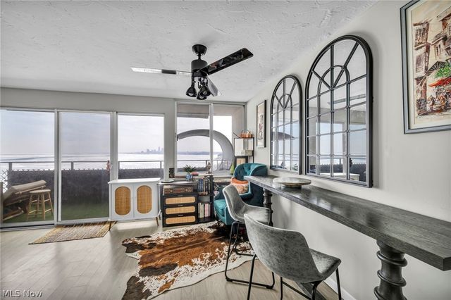 12900 Lake Avenue, Lakewood, OH 44107