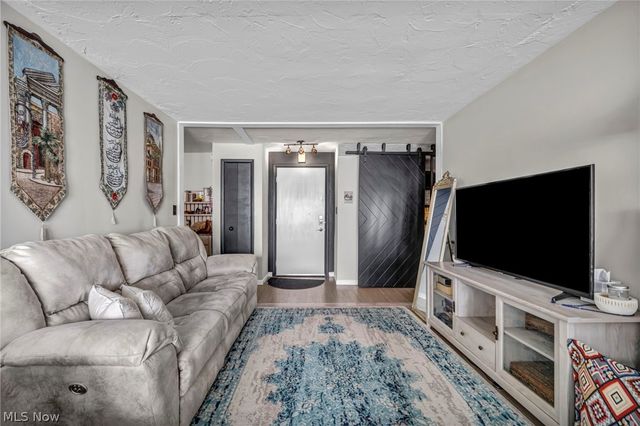 12900 Lake Avenue, Lakewood, OH 44107