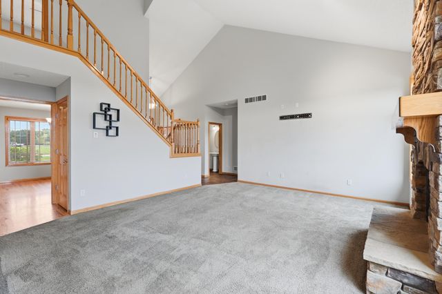 8290 185th Avenue NW, Nowthen, MN 55303