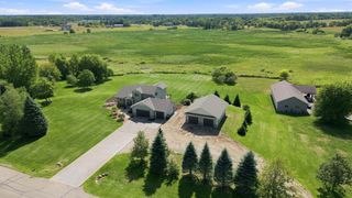 8290 185th Avenue NW, Nowthen, MN 55303