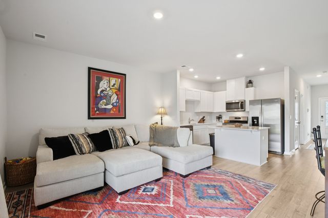 626 Longtail Ln, Lebanon, TN 37090