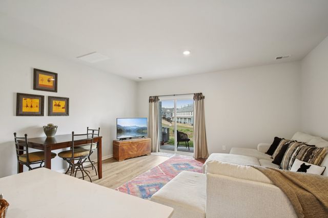 626 Longtail Ln, Lebanon, TN 37090