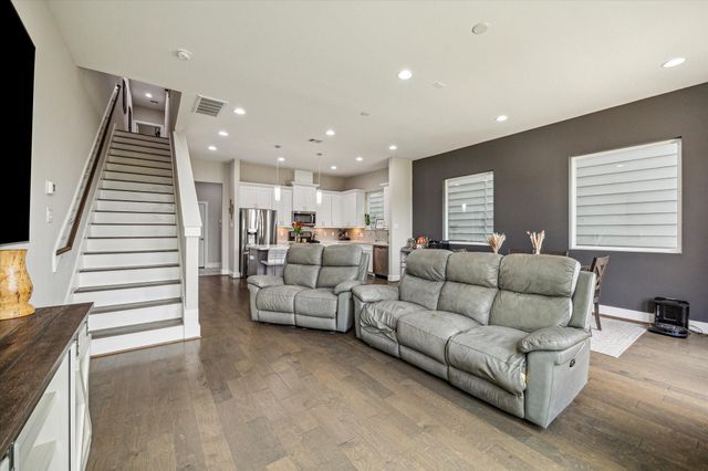 5520 Rosslyn Road, Houston, TX 77091