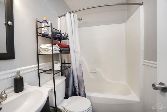 6716 Oakland Road, Goshen Twp, OH 45140