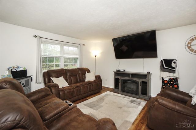 6716 Oakland Road, Goshen Twp, OH 45140