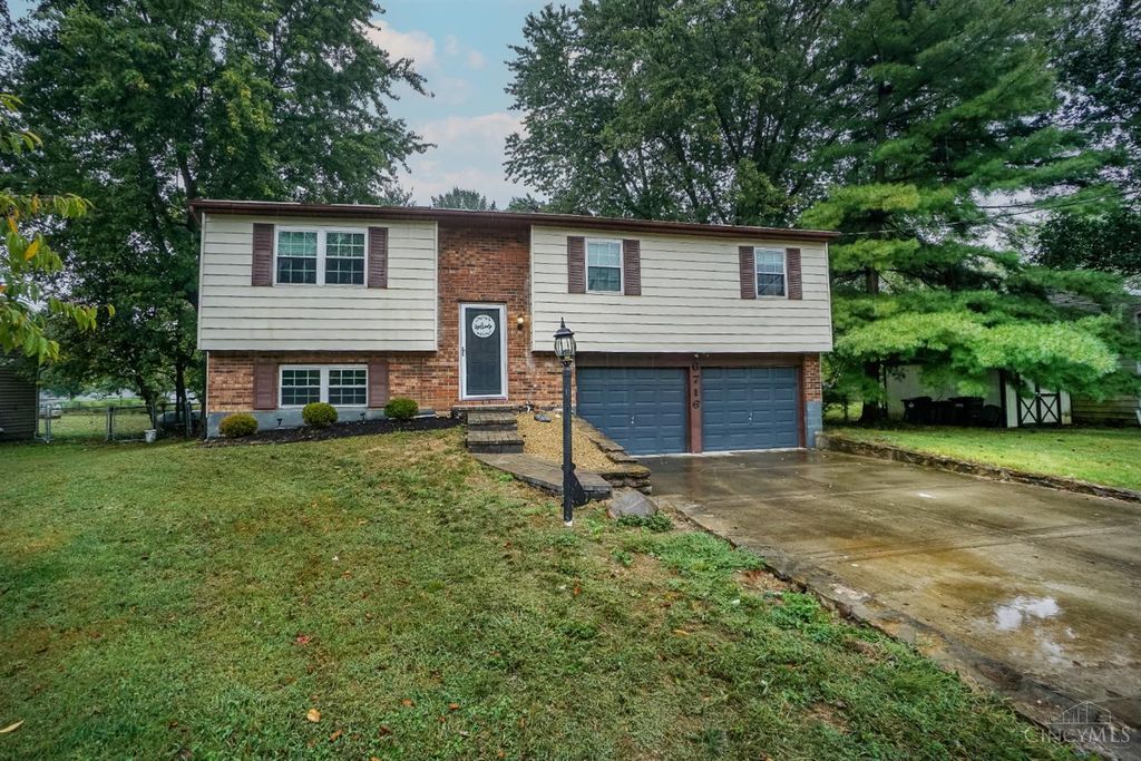 6716 Oakland Road, Goshen Twp, OH 45140