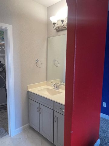 13236 Tracewood Hills Lane, Houston, TX 77044