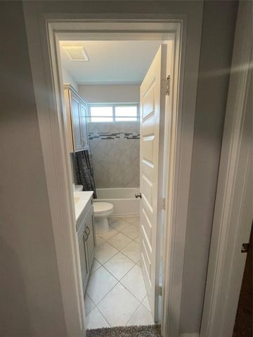 13236 Tracewood Hills Lane, Houston, TX 77044