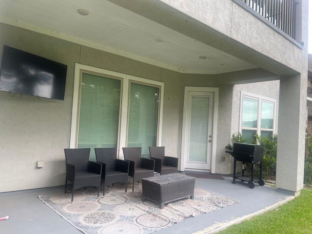 13236 Tracewood Hills Lane, Houston, TX 77044